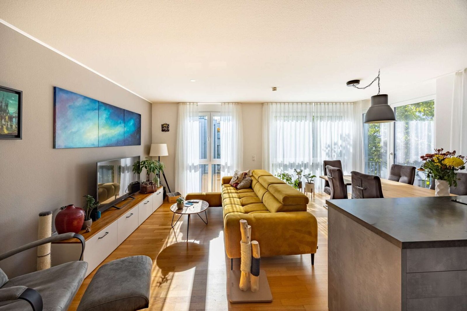 Wohnzimmer Zugang Balkon